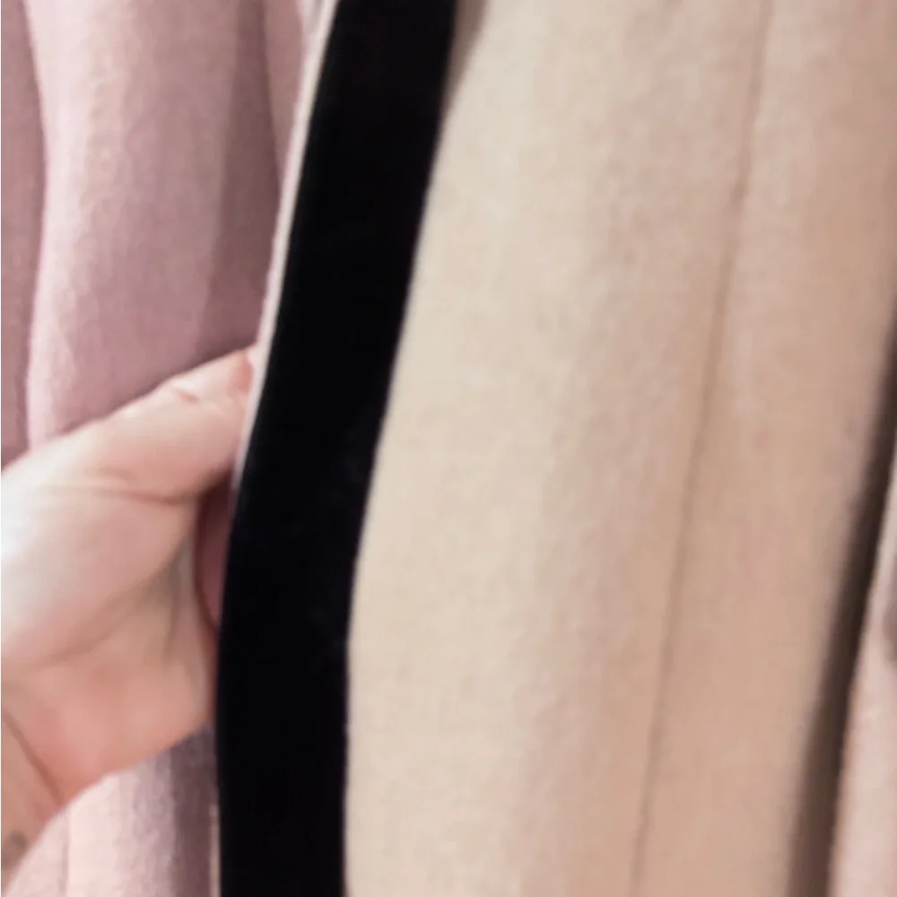 Elegant Tan Cashmere/Velvet Women's Dress Coat sz small - Picture 3 of 6